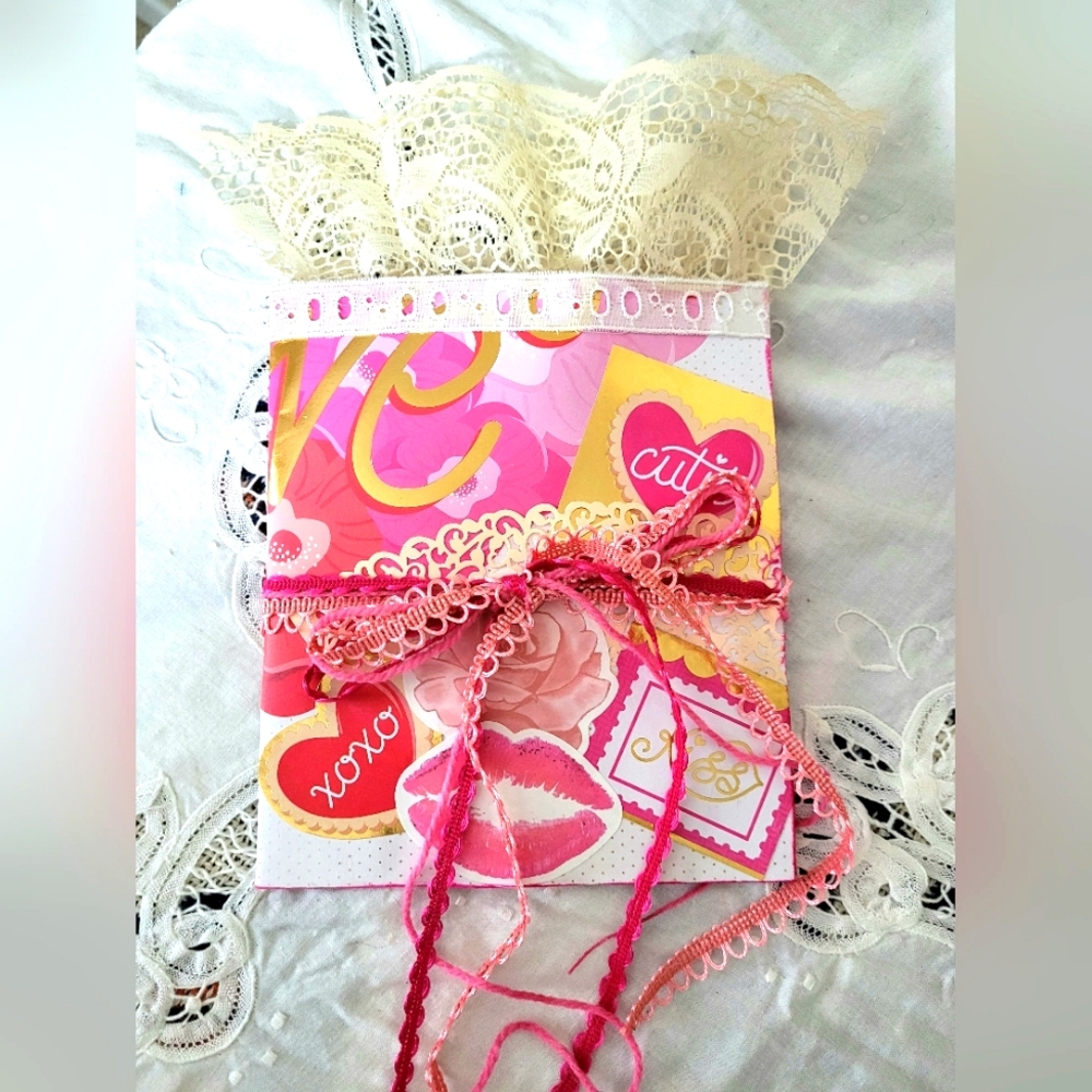 😀 HANDCRAFTED Valentines Card folder